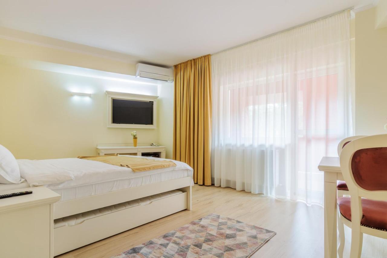 Hotel Central - Baile Olanesti Bagian luar foto