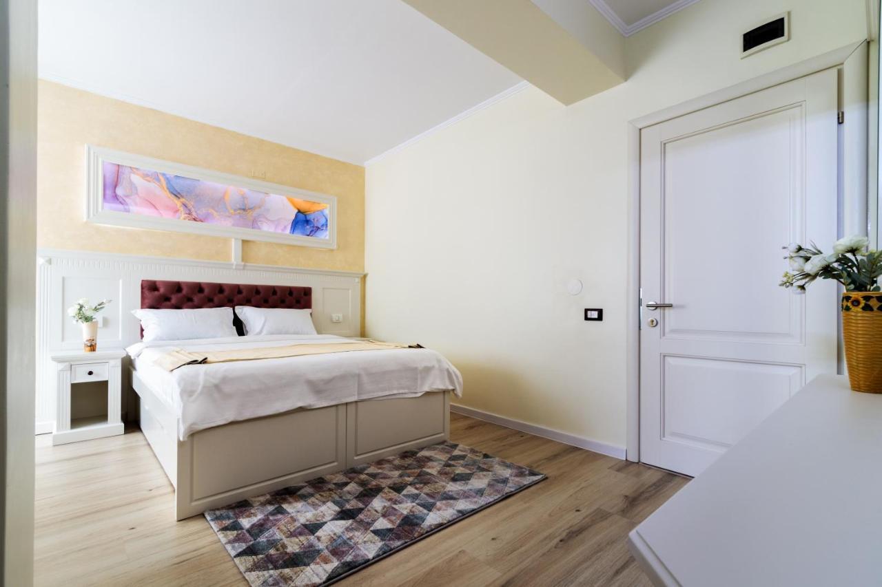 Hotel Central - Baile Olanesti Bagian luar foto