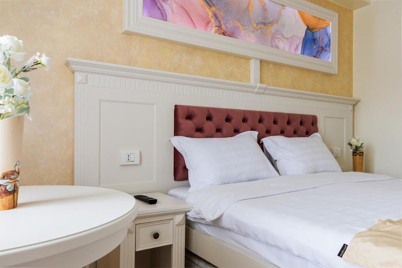 Hotel Central - Baile Olanesti Bagian luar foto