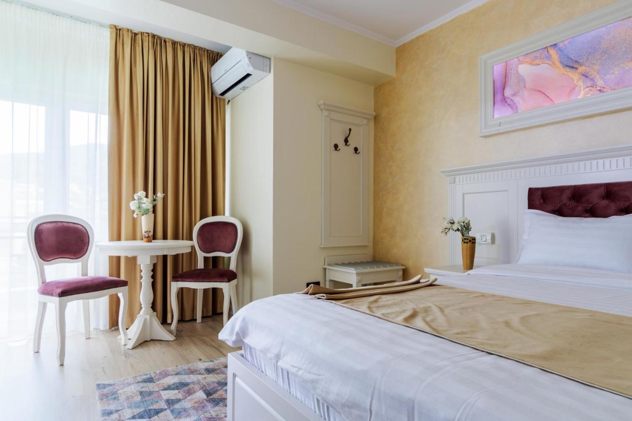 Hotel Central - Baile Olanesti Bagian luar foto