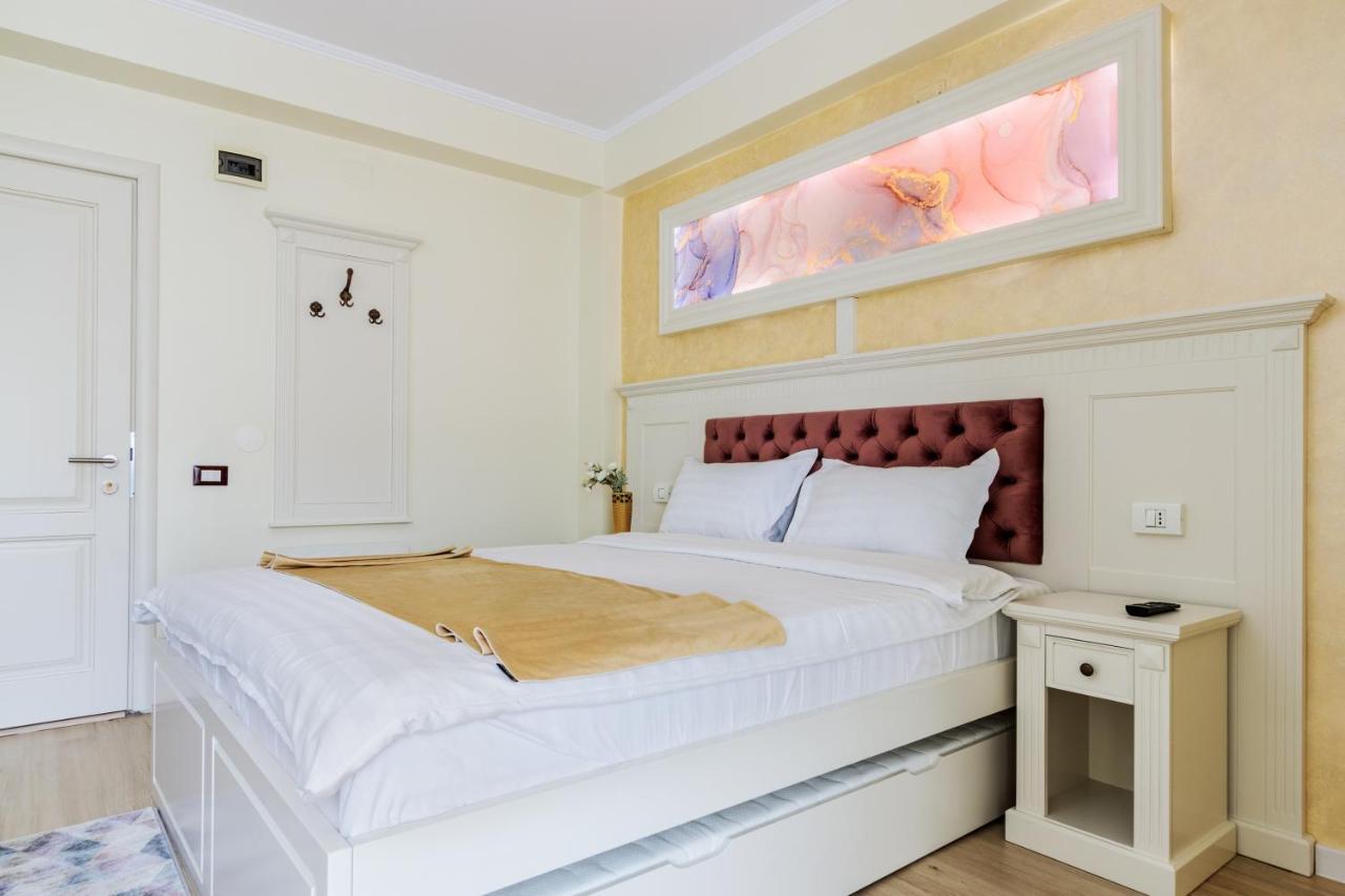 Hotel Central - Baile Olanesti Bagian luar foto