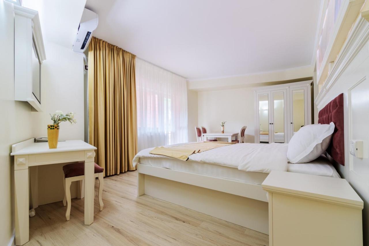 Hotel Central - Baile Olanesti Bagian luar foto