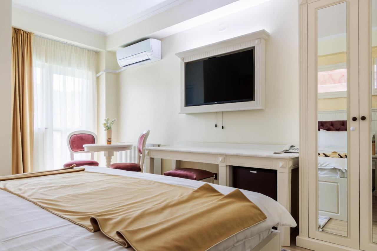 Hotel Central - Baile Olanesti Bagian luar foto